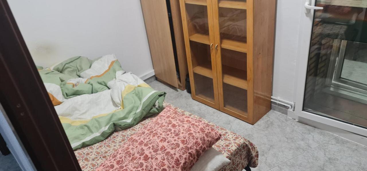 Sunny Room In A Shared Apartment In Rubí Εξωτερικό φωτογραφία